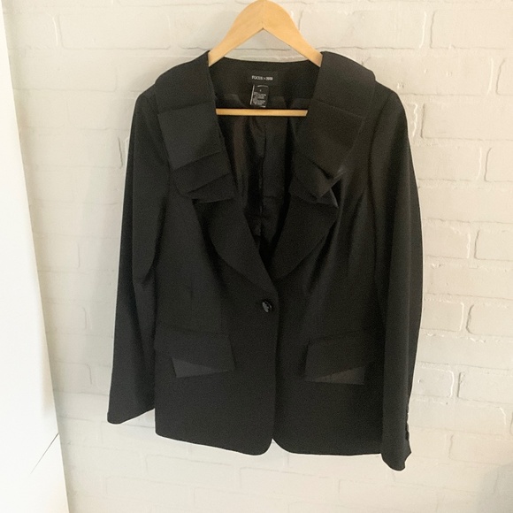 Vintage Y2K Women’s Blazer Ruffled Satin trims Goth Statement Dark Romantic Sz 8 - Picture 7 of 14